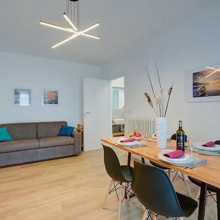 Il Vecchio Faggio: Lake Maggiore View Terrace - Happy Rentals Appartement Gignese
