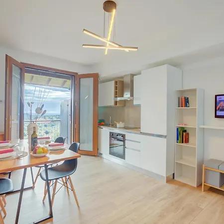Appartement Il Vecchio Faggio: Lake Maggiore View Terrace - Happy Rentals Gignese