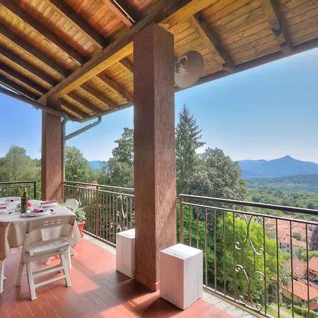 Il Vecchio Faggio: Lake Maggiore View Terrace - Happy Rentals * Gignese